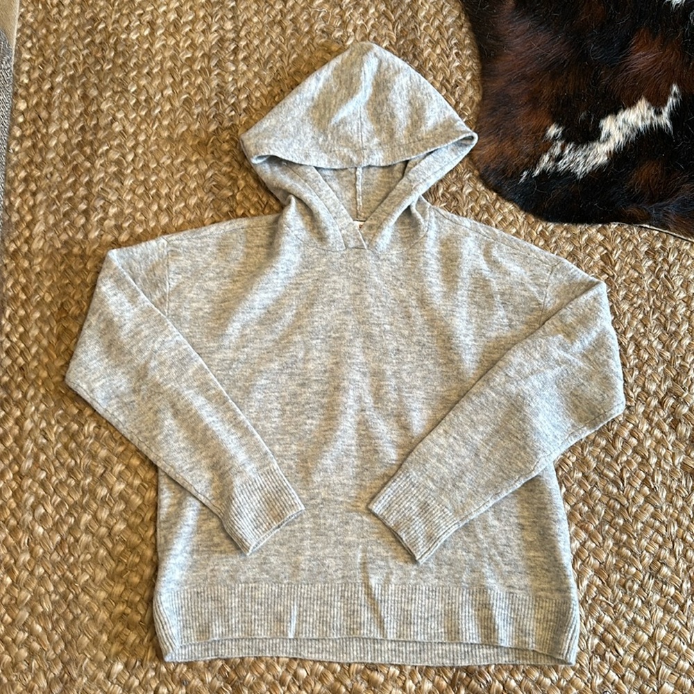 Vineyard Vines Sweater